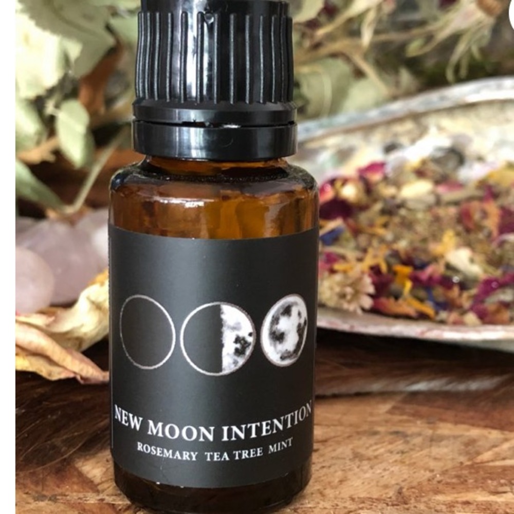 New Moon Crystal Essential Oil Blend